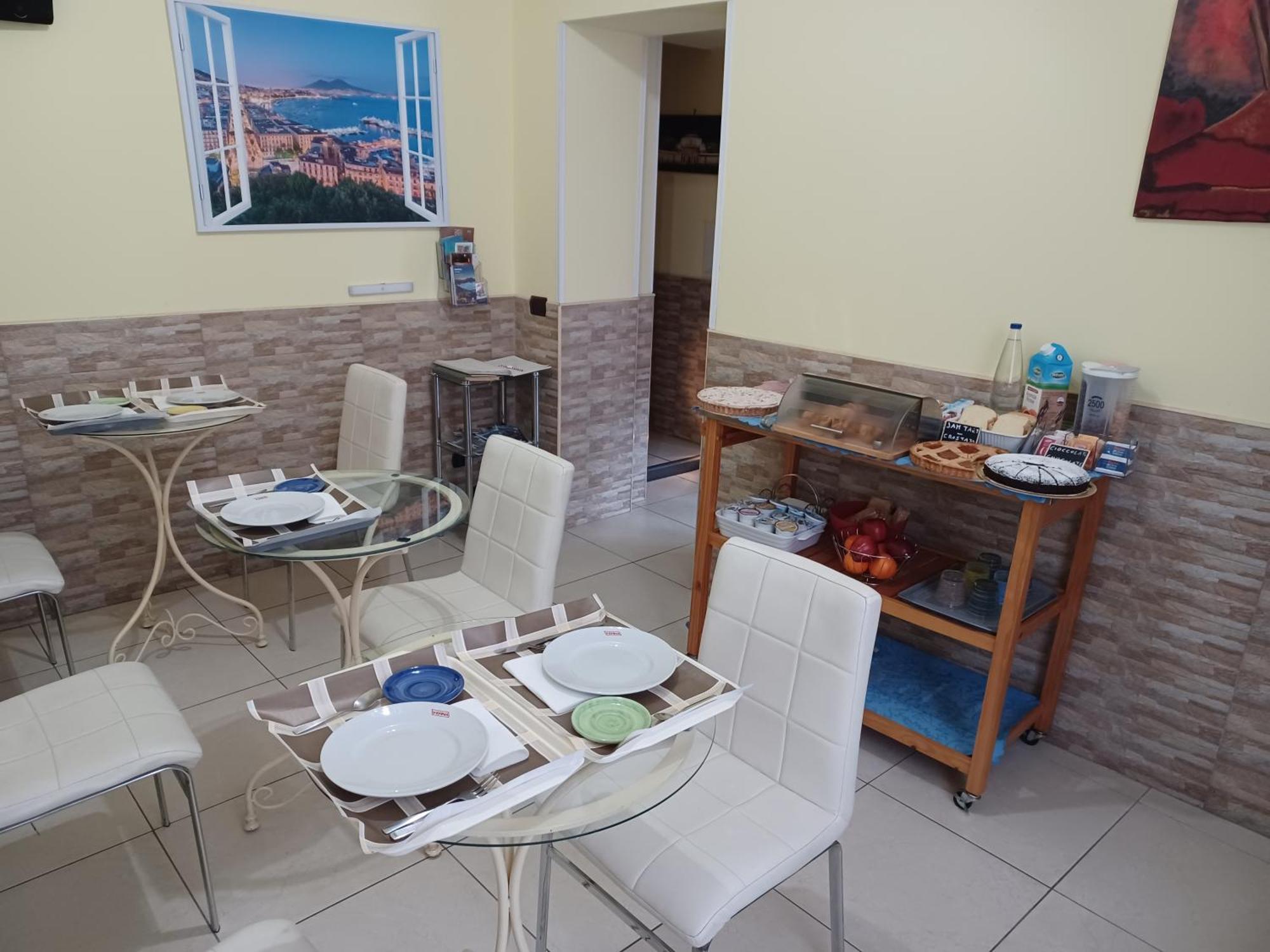 B&B Quattro Palazzi Napoli Centro エクステリア 写真